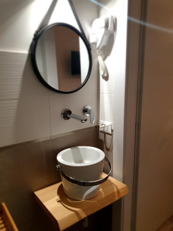 Residenza Tarzana Hotell Palermo Exteriör bild
