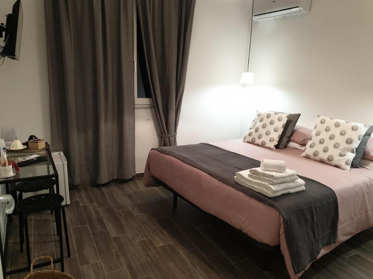 Residenza Tarzana Hotell Palermo Exteriör bild