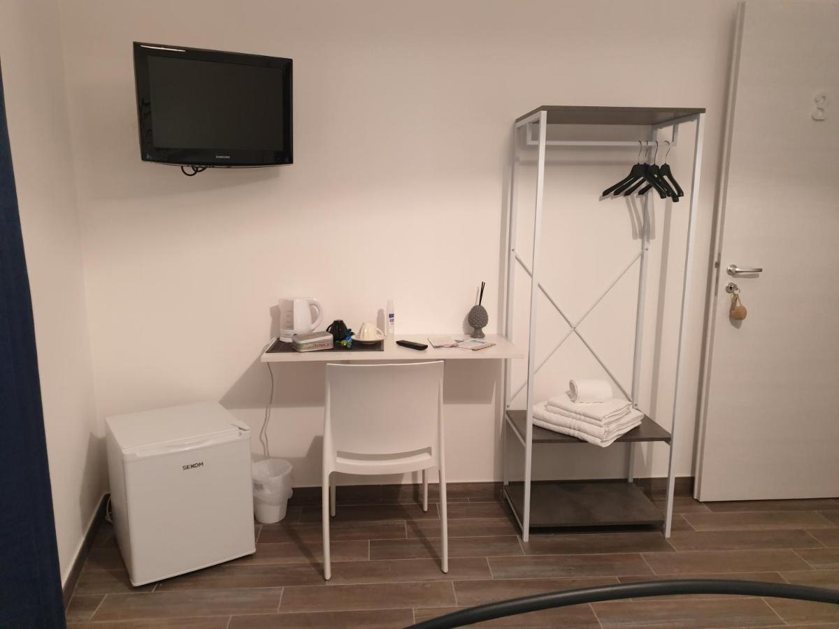 Residenza Tarzana Hotell Palermo Exteriör bild