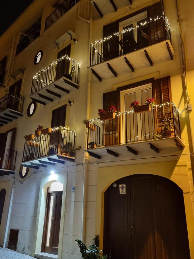 Residenza Tarzana Hotell Palermo Exteriör bild